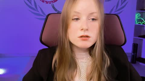 Snapshot of vivienleeigh chatting on 7, 2, 2025 Vivien online show from 7, 2, 2025