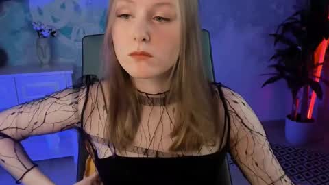 Snapshot of vivienleeigh chatting on 11, 2, 2025 Vivien online show from 11, 2, 2025