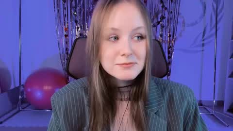 Snapshot of vivienleeigh chatting on 16, 2, 2025 Vivien online show from 16, 2, 2025
