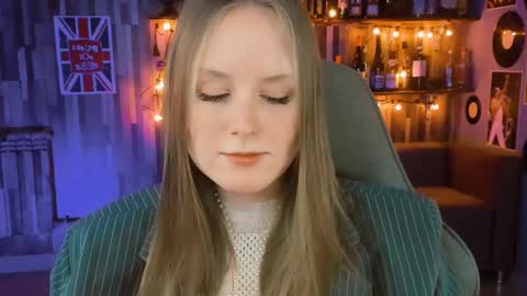 Snapshot of vivienleeigh chatting on 20, 2, 2025 Vivien online show from 20, 2, 2025