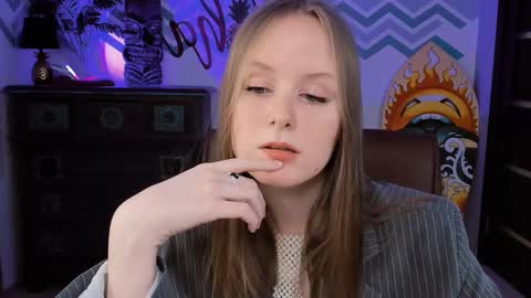 Snapshot of vivienleeigh chatting on 22, 2, 2025 Vivien online show from 22, 2, 2025