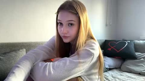 Kristy online show from 11, 4, 2026