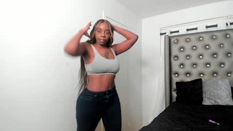 Snapshot of vixen_sasha chatting on 12, 12, 2024 Sasha Malone online show from 12, 12, 2024