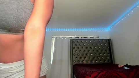 Sasha Malone online show from 17, 12, 2025