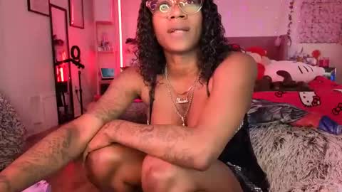 Snapshot of vixencapri chatting on 2, 3, 2026 Vixen Capri online show from 2, 3, 2026