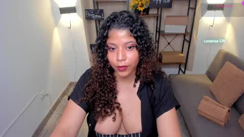 Vixenia online show from 2, 4, 2026