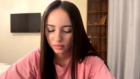 Miss Mia online show from 16, 3, 2026