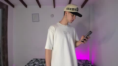 Snapshot of vlad__night chatting on 1, 3, 2026 Vlad online show from 1, 3, 2026