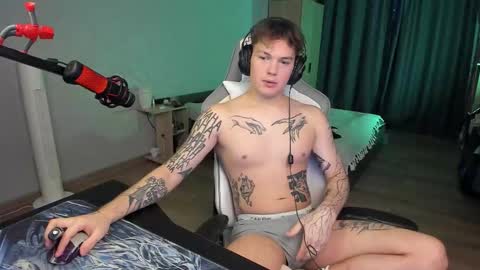 Snapshot of vova_belkin_ chatting on 24, 11, 2025 vova online show from 24, 11, 2025