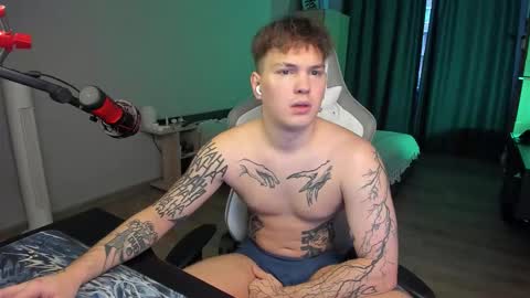 Snapshot of vova_belkin_ chatting on 25, 11, 2025 vova online show from 25, 11, 2025