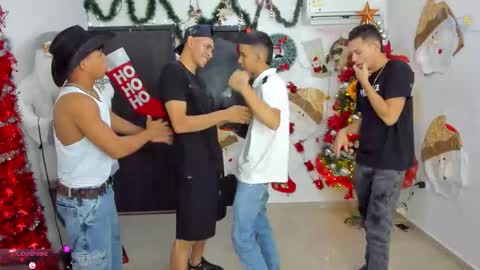 voyeurism_guys online show from 15, 12, 2025