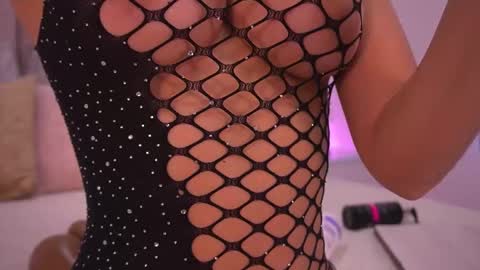 Snapshot of vvioleta_ chatting on 5, 12, 2025 Violeta online show from 5, 12, 2025