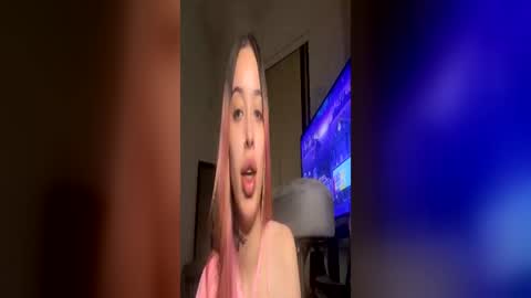 Snapshot of vvsphenomenal chatting on 5, 7, 2026 VVS Phenomenal online show from 5, 7, 2026