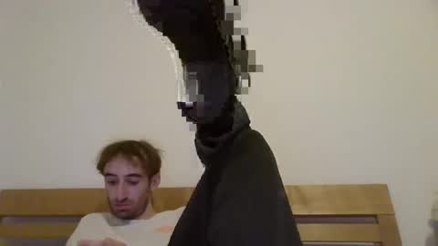 hung boy online show from 13, 1, 2025