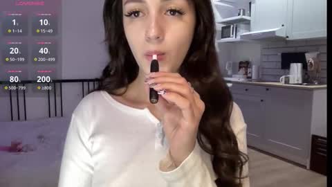 Snapshot of w33d7 chatting on 20, 10, 2025 Alice Before pvt write to me in PM online show from 20, 10, 2025