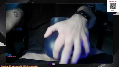 Snapshot of waavves chatting on 16, 12, 2025 waavves online show from 16, 12, 2025