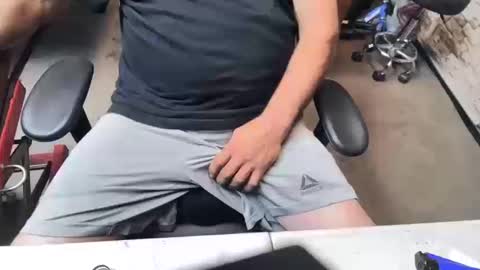 wakesblowinclouds online show from 10, 10, 2025