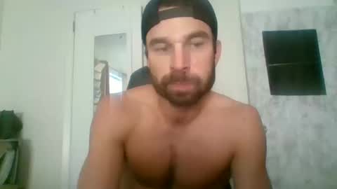 Snapshot of waketomyd chatting on 20, 10, 2025 WakeToMyD online show from 20, 10, 2025