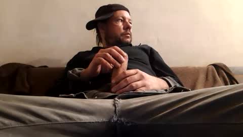 Snapshot of wand_dick chatting on 4, 2, 2026 Luki69 online show from 4, 2, 2026