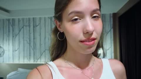 Wendy. Hello Honeys Ill see you 2nd 5th 7th this week love you3 online show from 25, 1, 2025