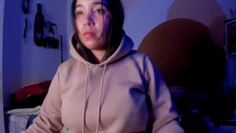 Waningrose  Lu online show from 16, 12, 2024