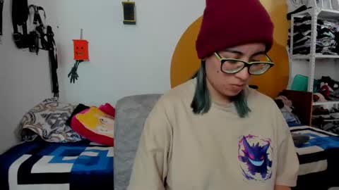 Waningrose  Lu online show from 5, 3, 2025