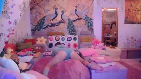 Emilia inst  online show from 21, 11, 2025