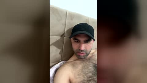 waqasshaukat762 online show from 18, 4, 2026