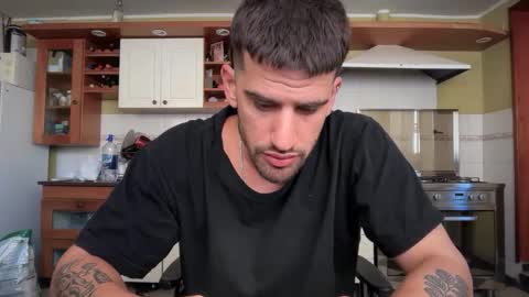 wearetwo online show from 26, 11, 2025