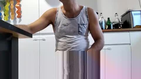 Snapshot of waterpolo66 chatting on 21, 12, 2025 waterpolo66 online show from 21, 12, 2025