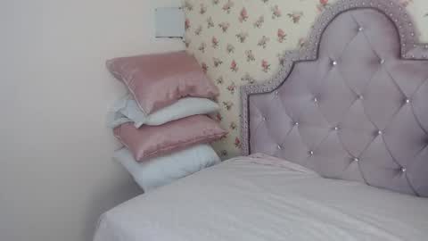 Milf Latina online show from 17, 3, 2026