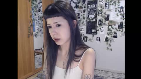 Snapshot of wavy_nights chatting on 1, 10, 2025 Mina online show from 1, 10, 2025