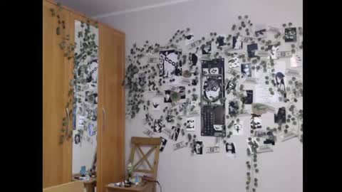 Snapshot of wavy_nights chatting on 19, 10, 2025 Mina online show from 19, 10, 2025