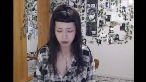 Snapshot of wavy_nights chatting on 25, 10, 2025 Mina online show from 25, 10, 2025