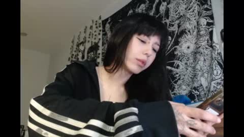 Snapshot of wavy_nights chatting on 29, 6, 2026 Mina online show from 29, 6, 2026