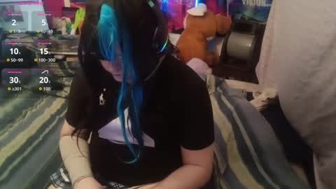 Snapshot of waysoft23 chatting on 12, 9, 2025 Ash online show from 12, 9, 2025