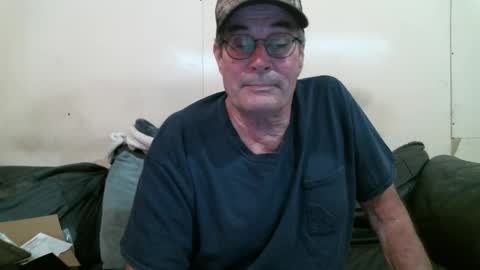 Snapshot of wbfarm chatting on 12, 3, 2026 WB Farm online show from 12, 3, 2026