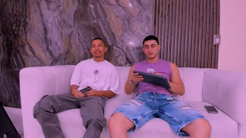 Jhonny Dick  his neighbors. online show from 5, 12, 2025