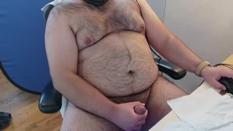 Snapshot of webarebuttbears chatting on 21, 6, 2026 webarebuttbears online show from 21, 6, 2026