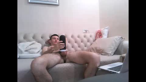 Snapshot of webcamboy98 chatting on 8, 5, 2026 webcamboy98 online show from 8, 5, 2026