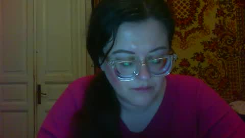 Snapshot of webgirl2 chatting on 22, 11, 2025 Marina online show from 22, 11, 2025