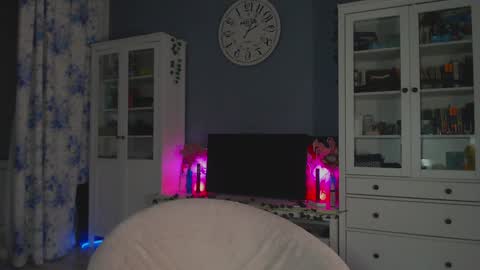  moon  online show from 16, 1, 2025