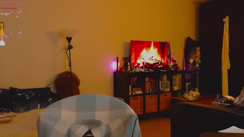  moon  online show from 31, 10, 2025