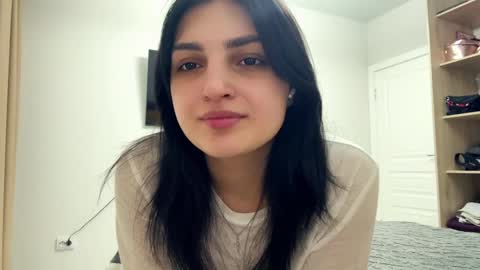Kiki online show from 8, 4, 2026