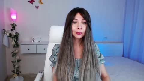 Snapshot of wendifoster chatting on 23, 12, 2024 Wendi Foster online show from 23, 12, 2024