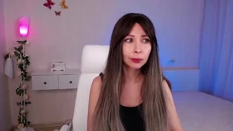 Snapshot of wendifoster chatting on 25, 2, 2025 Wendi Foster online show from 25, 2, 2025