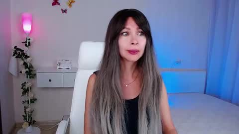 Snapshot of wendifoster chatting on 24, 9, 2025 Wendi Foster online show from 24, 9, 2025