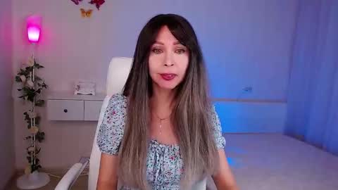 Snapshot of wendifoster chatting on 19, 12, 2025 Wendi Foster online show from 19, 12, 2025