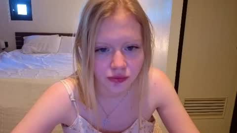 Snapshot of wendy_228 chatting on 24, 6, 2026 Wendy online show from 24, 6, 2026