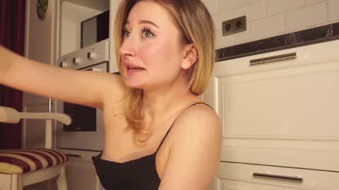 Daisy    online show from 3, 12, 2024